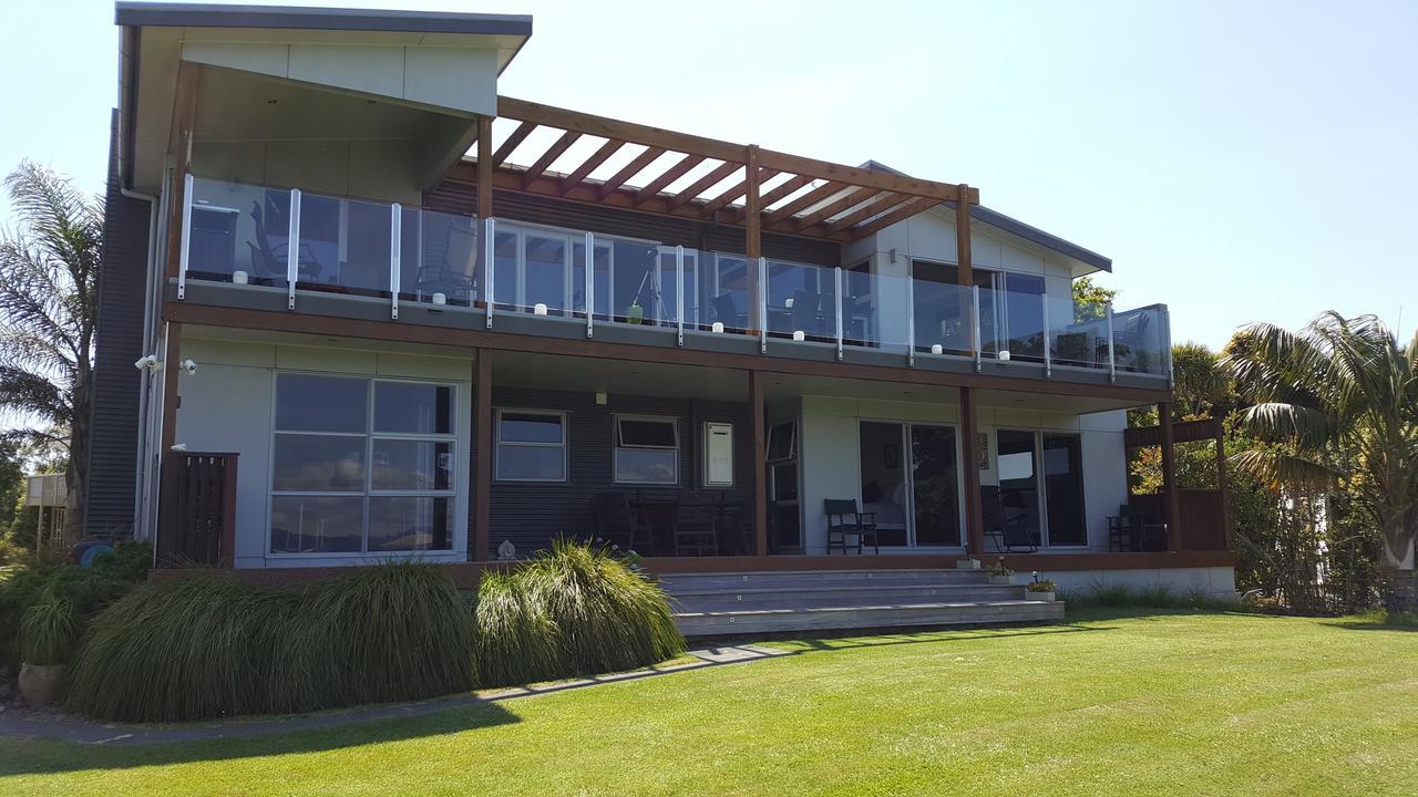 Athenree Waterside Accommodation エクステリア 写真