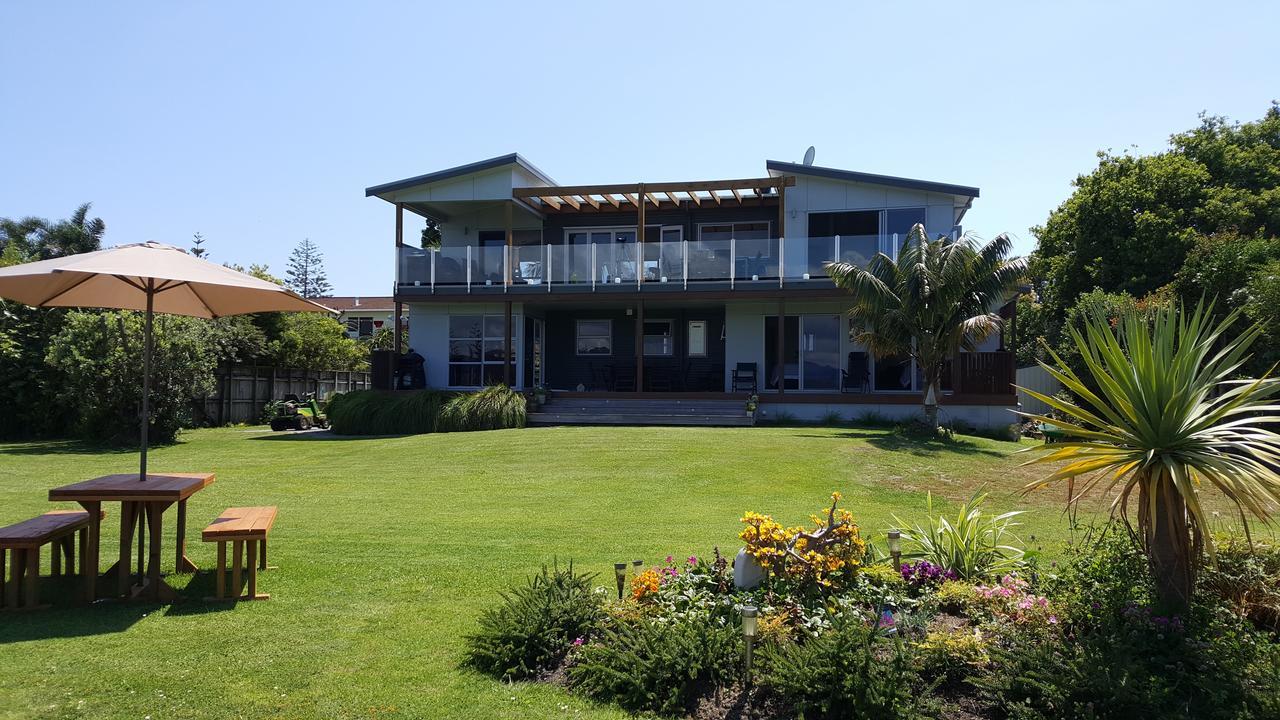 Athenree Waterside Accommodation エクステリア 写真