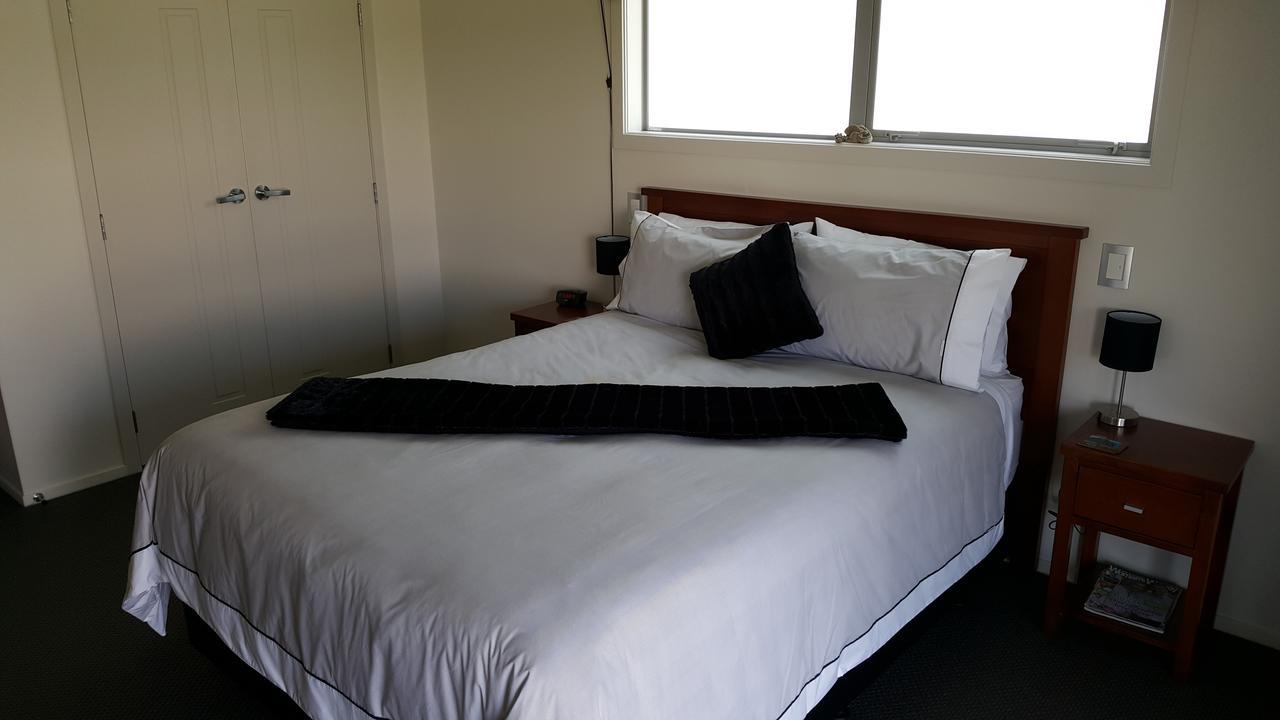 Athenree Waterside Accommodation エクステリア 写真